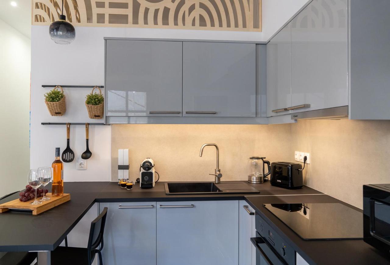 Central Suites Aegina 2 Экстерьер фото